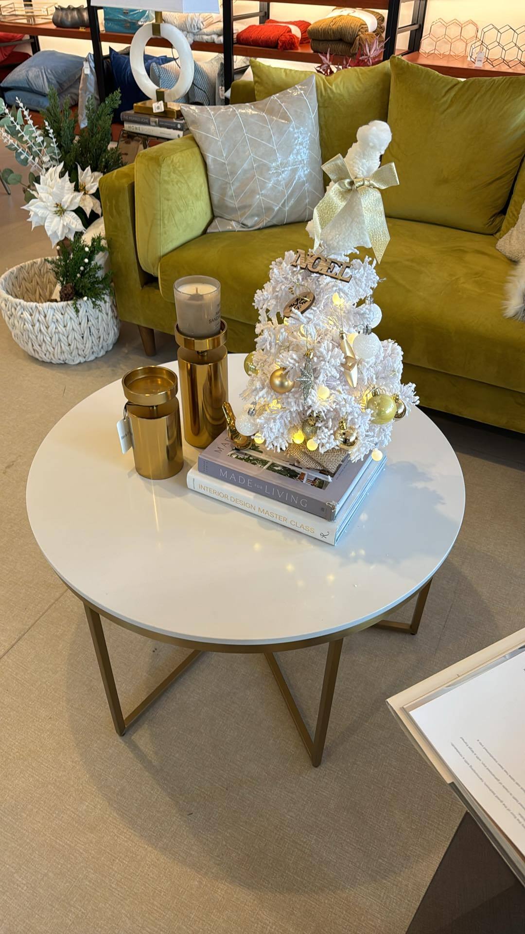 GOLD METAL FRAME ROUND COFFEE TABLE